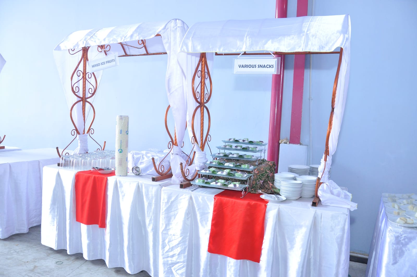 Buffet Table Premium